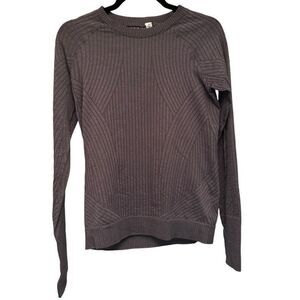 Lululemon purple pullover with thumb holes- size 8